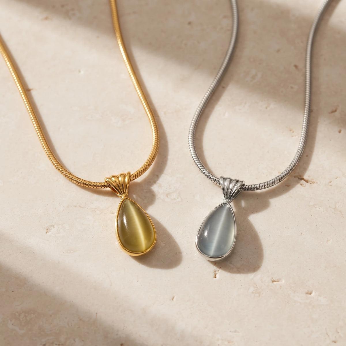 The Waterdrop Necklace