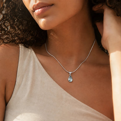 The Waterdrop Necklace